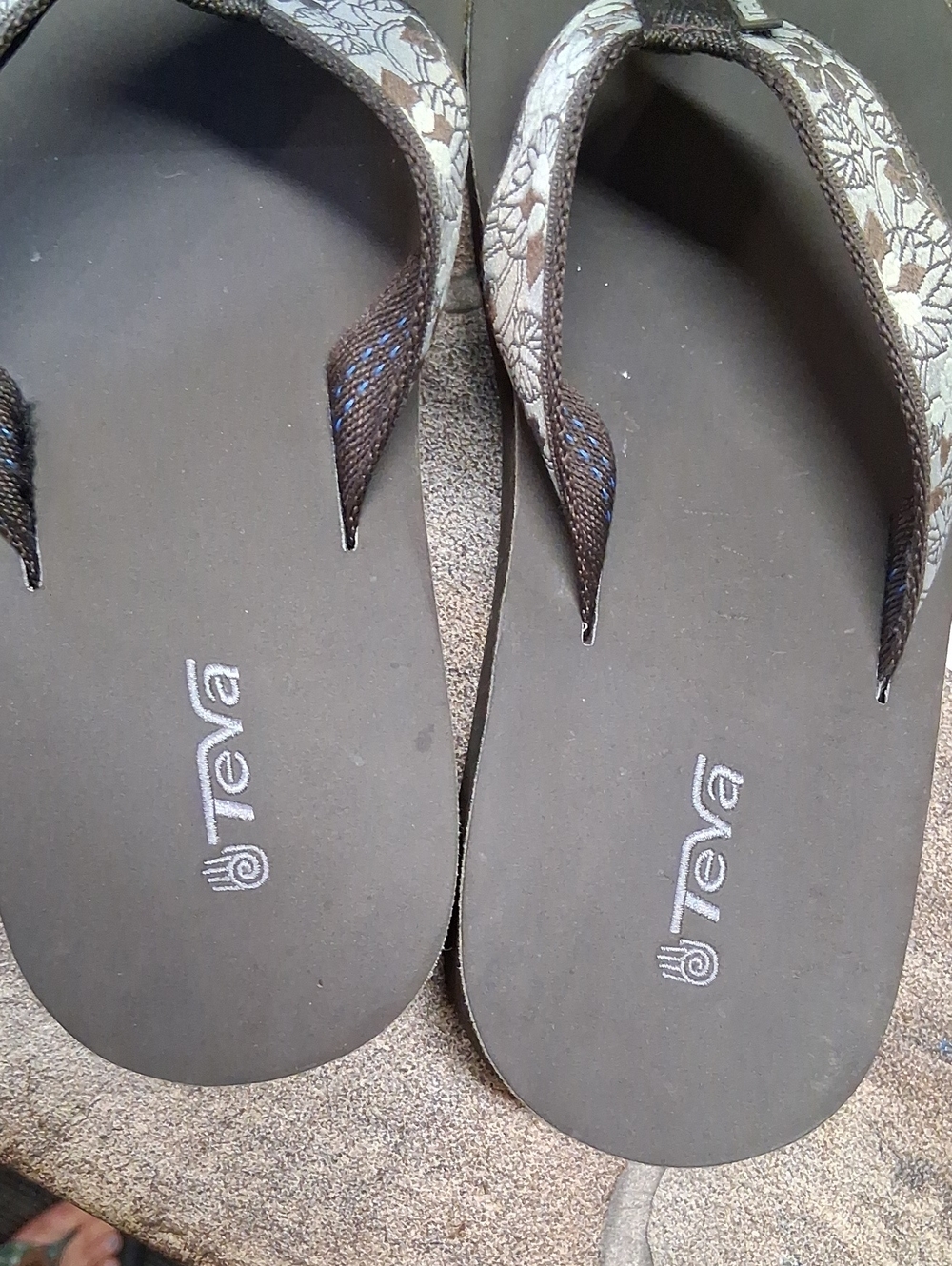Teva Women's Brown Floral-Print Flip Sandals - Picture 4 of 4